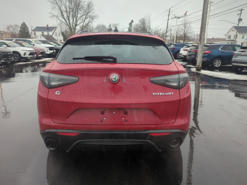 Used 2025 Alfa Romeo Stelvio Sprint w/ Veloce Package image 8