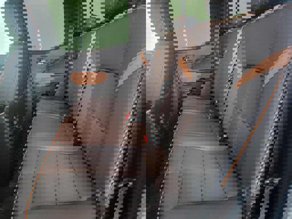 Used 2024 GMC Canyon AT4 w/ Technology Package image 13