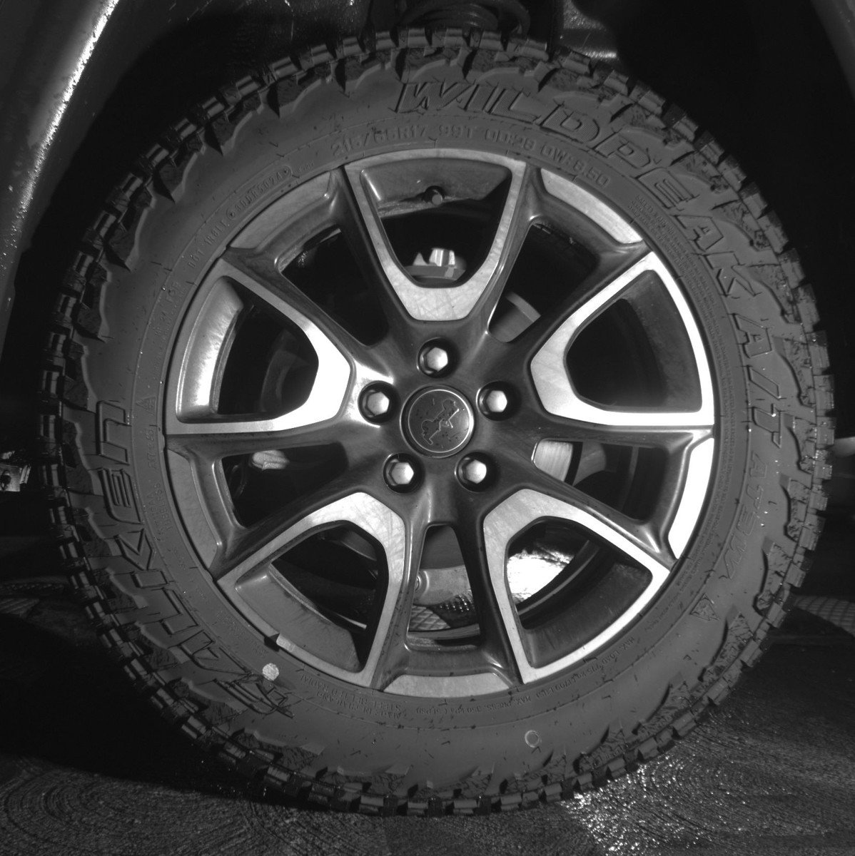 Used 2025 Jeep Compass Trailhawk image 14