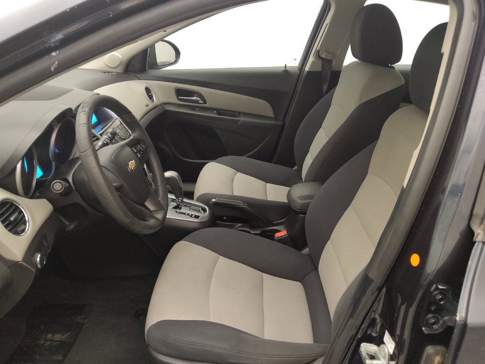 Used 2016 Chevrolet Cruze LS FWD image 17