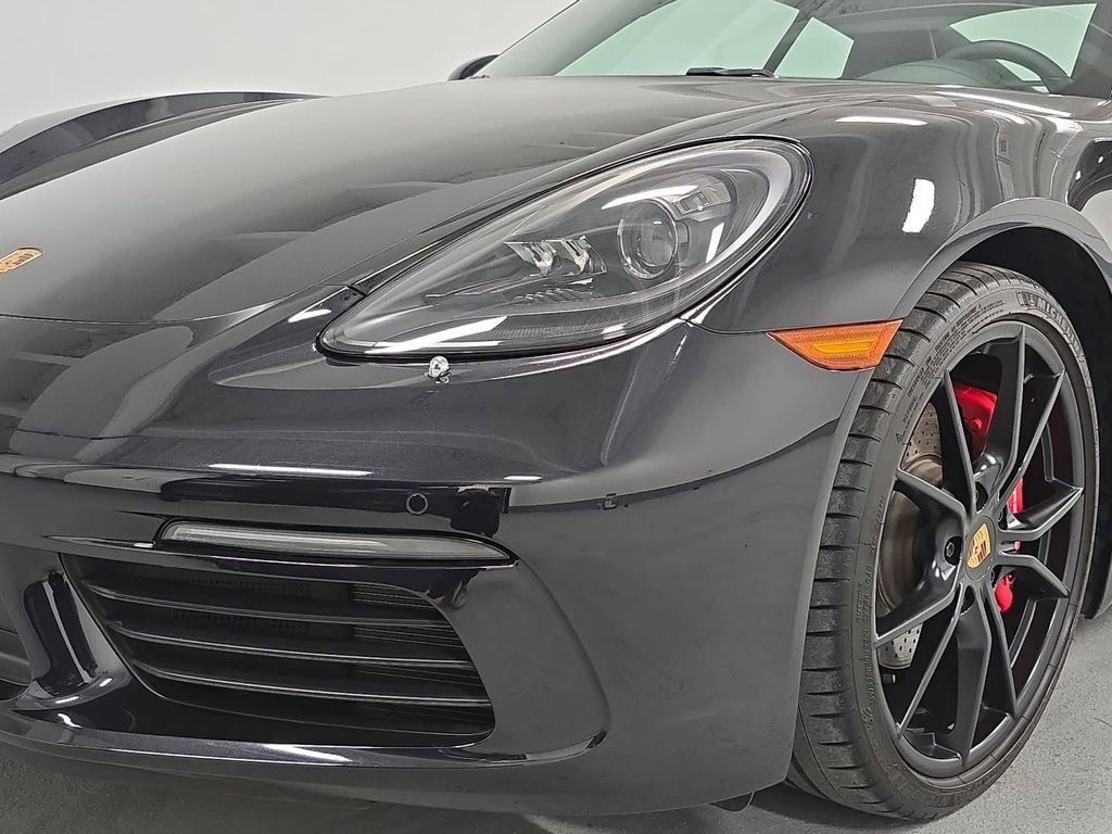 Certified 2024 Porsche 718 Cayman S RWD image 11