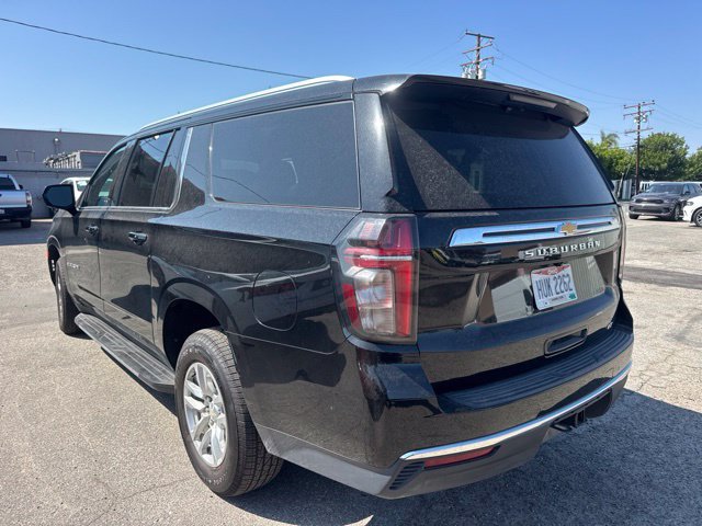 Used 2023 Chevrolet Suburban LT AWD/4WD image 7