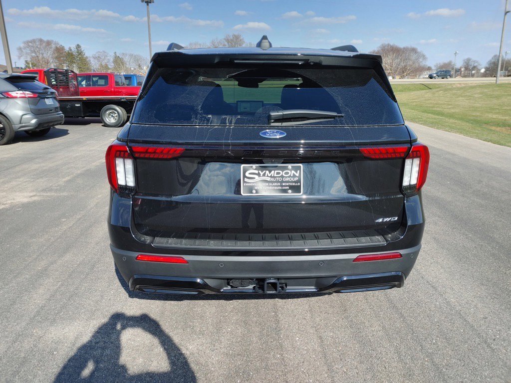 New 2025 Ford Explorer ST-Line w/ Premium Package image 6