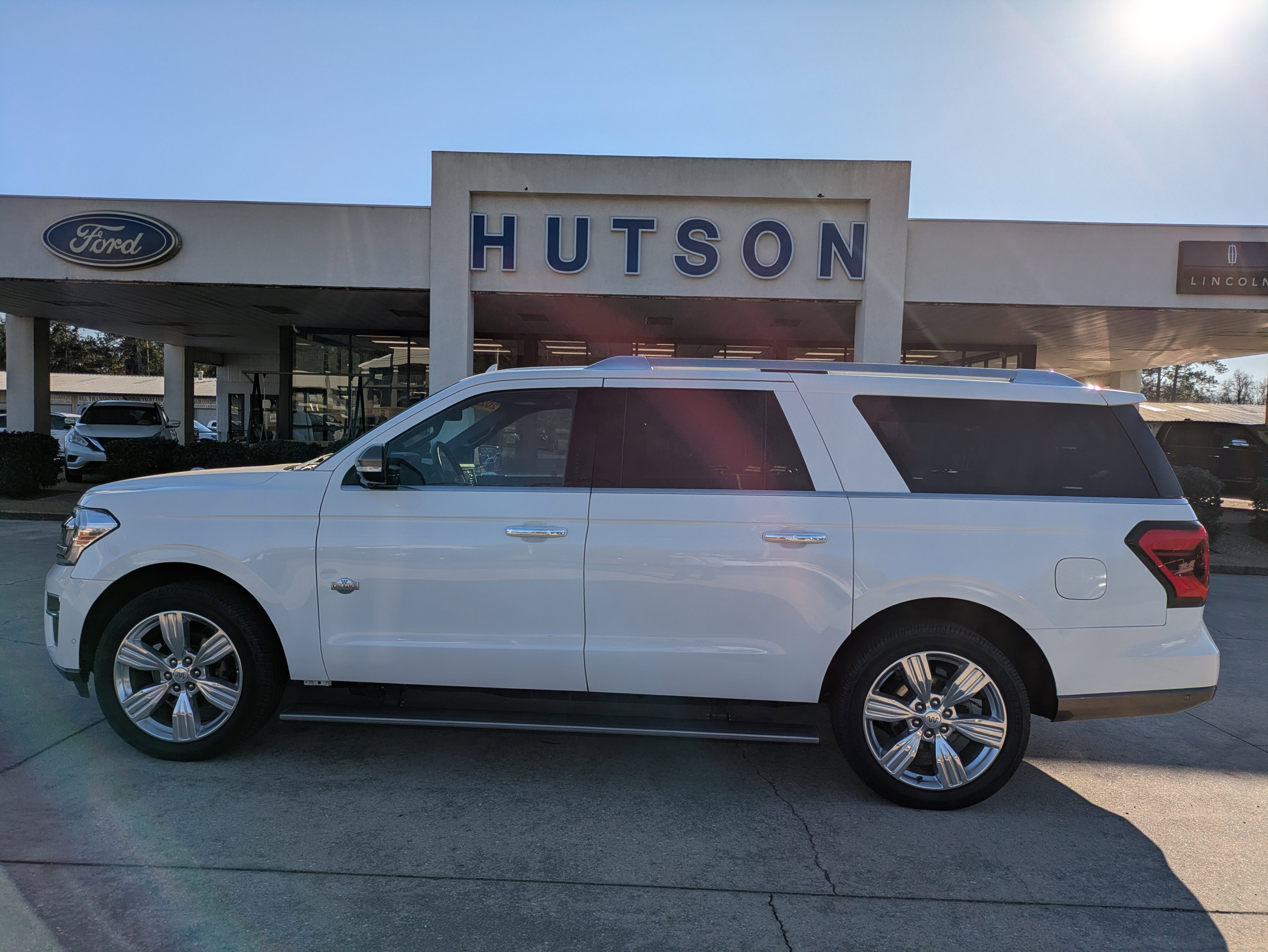 Used 2022 Ford Expedition Max King Ranch RWD image 1