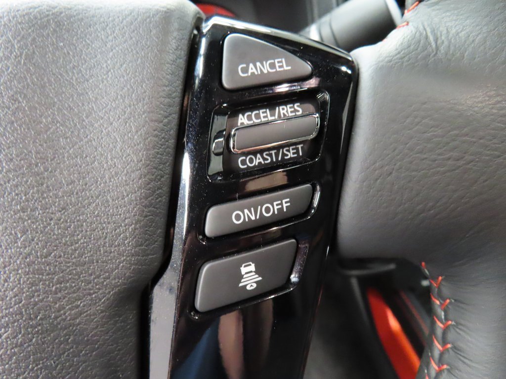 Used 2023 Nissan Frontier PRO-4X image 52