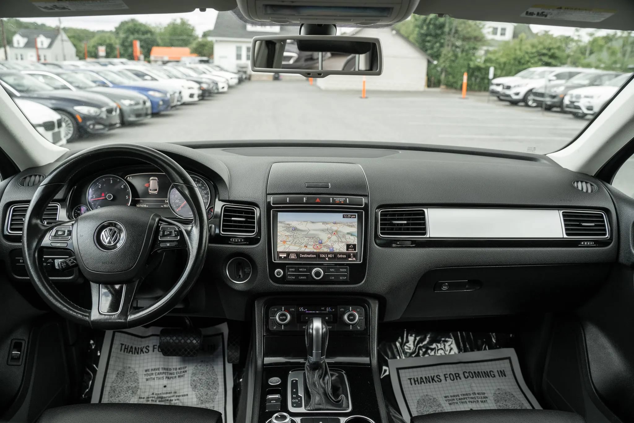 Used 2016 Volkswagen Touareg Sport AWD/4WD image 14