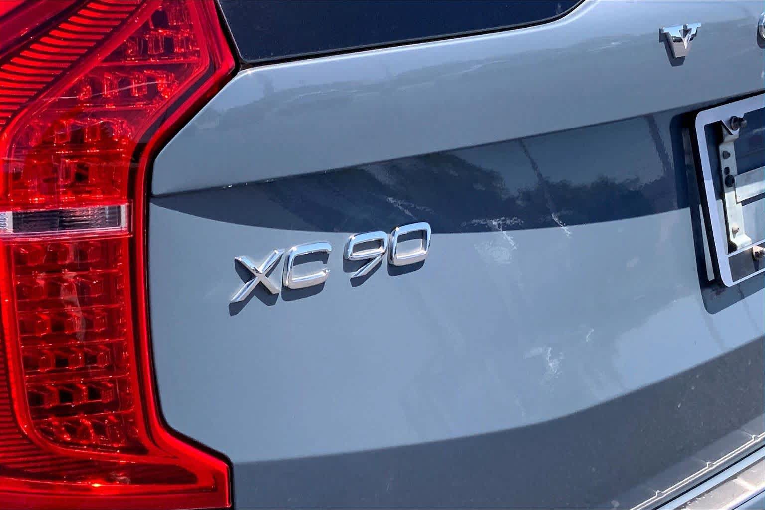 Used 2021 Volvo XC90 T8 Inscription w/ Lounge Package AWD/4WD image 10