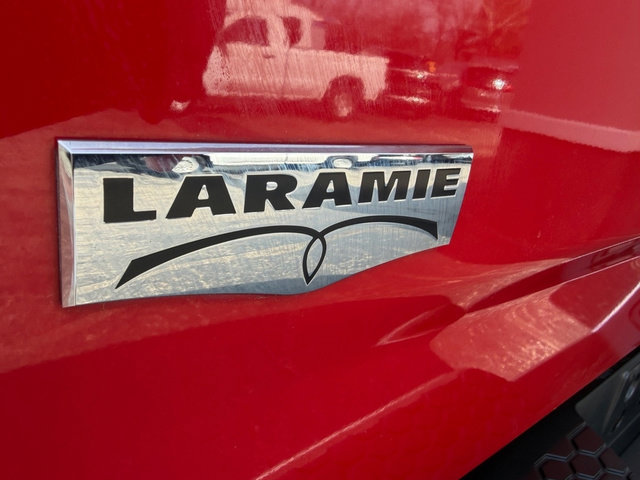 Used 2014 RAM 2500 Laramie w/ Convenience Group AWD/4WD image 8