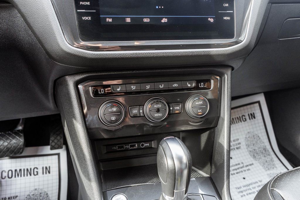 Used 2019 Volkswagen Tiguan SE image 16