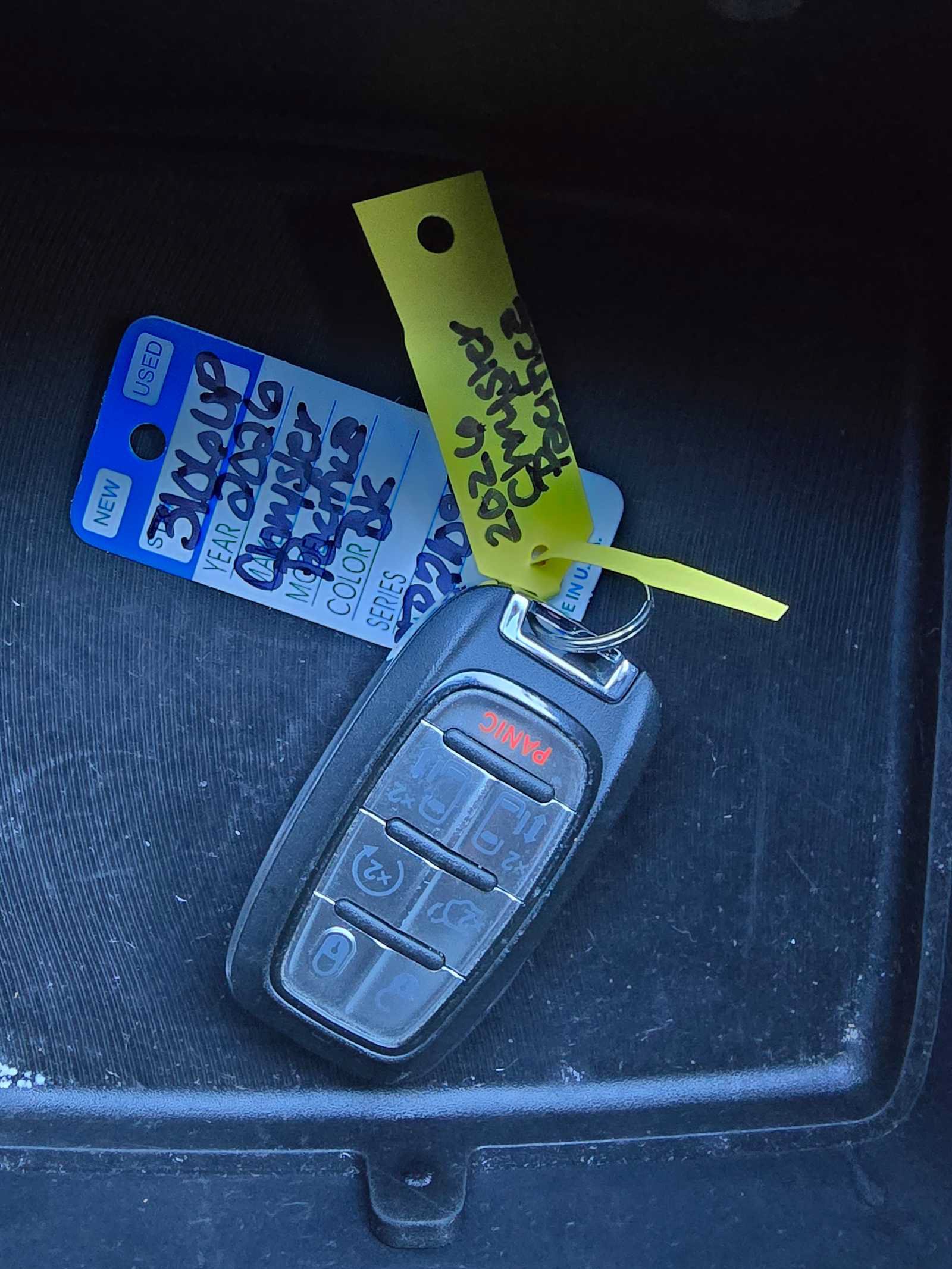 Used 2026 Chrysler Pacifica Select FWD image 27