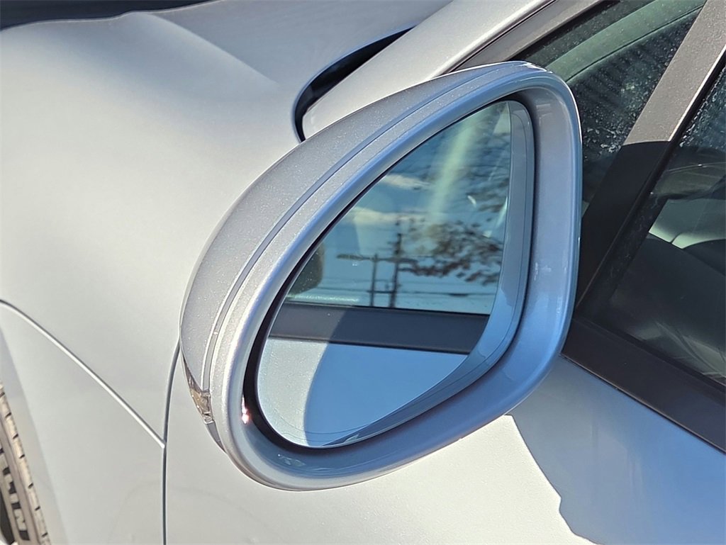 New 2026 Porsche Macan image 28