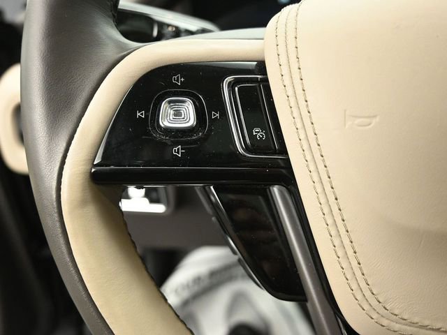 Used 2023 Lincoln Aviator Reserve w/ Equipment Group 201A image 17