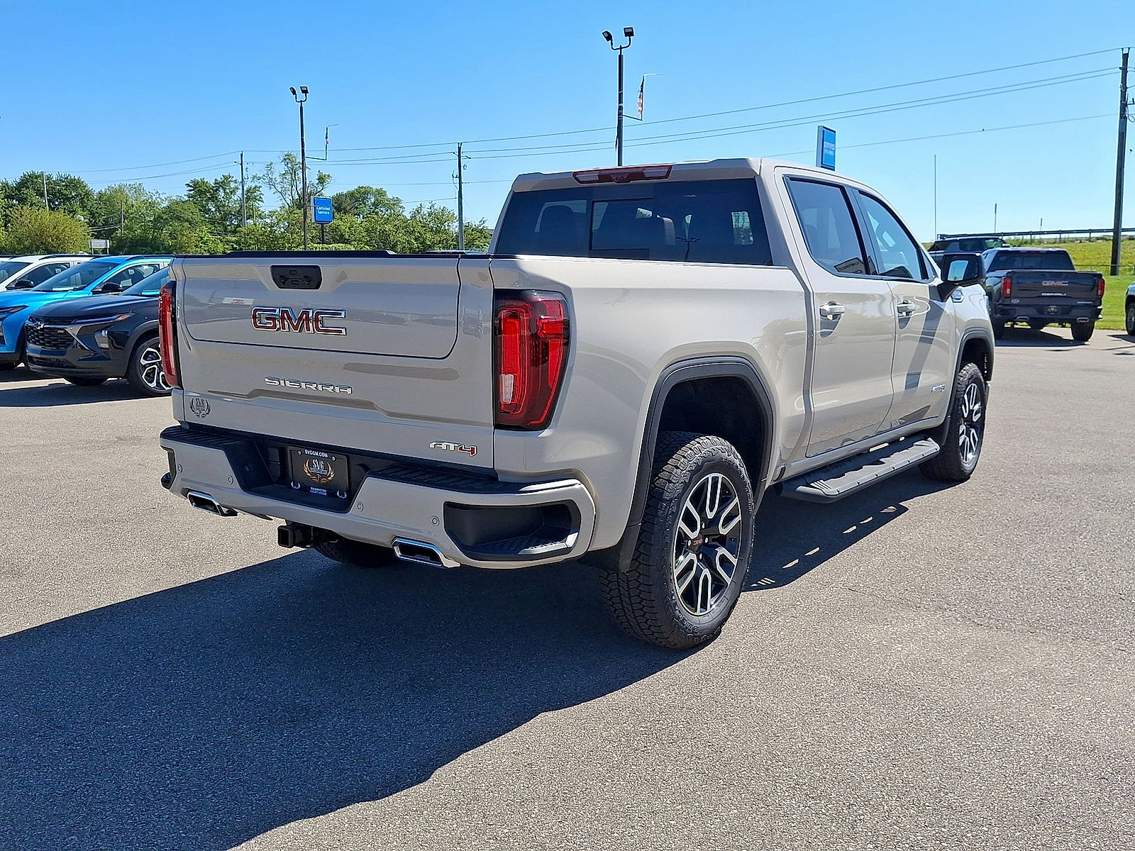 New 2026 GMC Sierra 1500 AT4 w/ Technology Package AWD/4WD image 12
