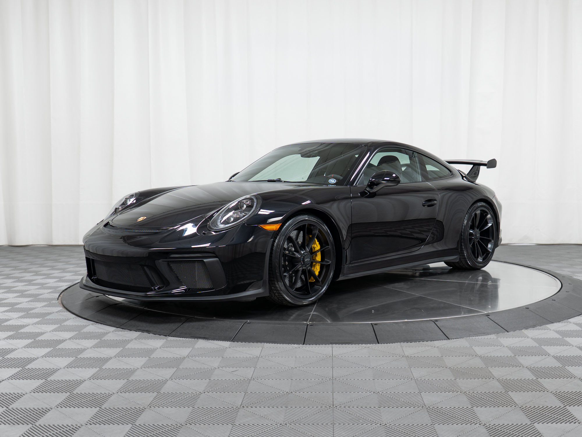 Certified 2018 Porsche 911 GT3 RWD video 1