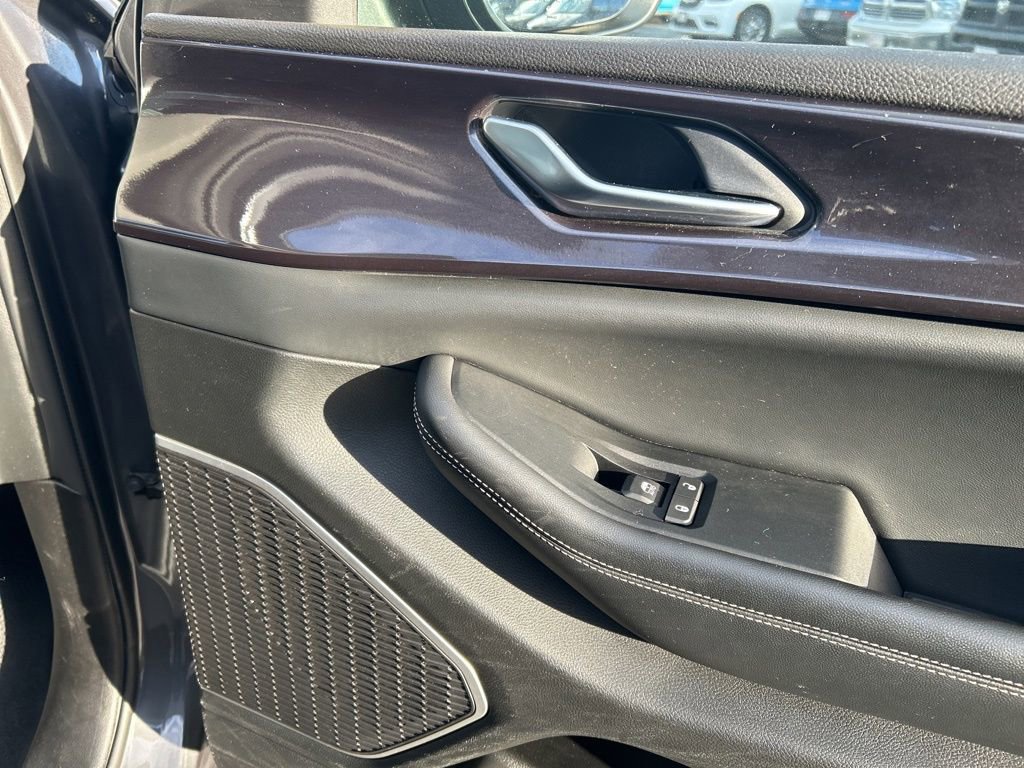 Used 2022 Jeep Grand Cherokee L Laredo w/ Luxury Tech Group I image 48