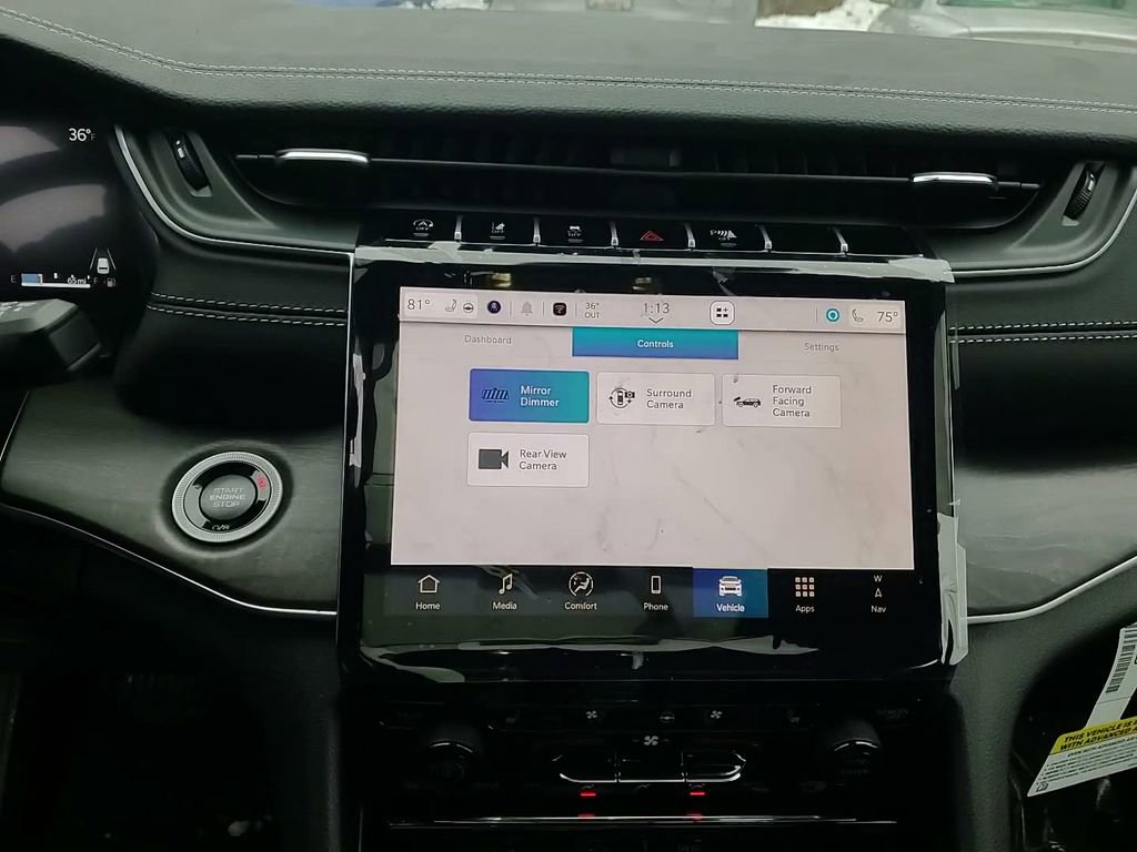 New 2025 Jeep Grand Cherokee Limited w/ Luxury Tech Group II image 28