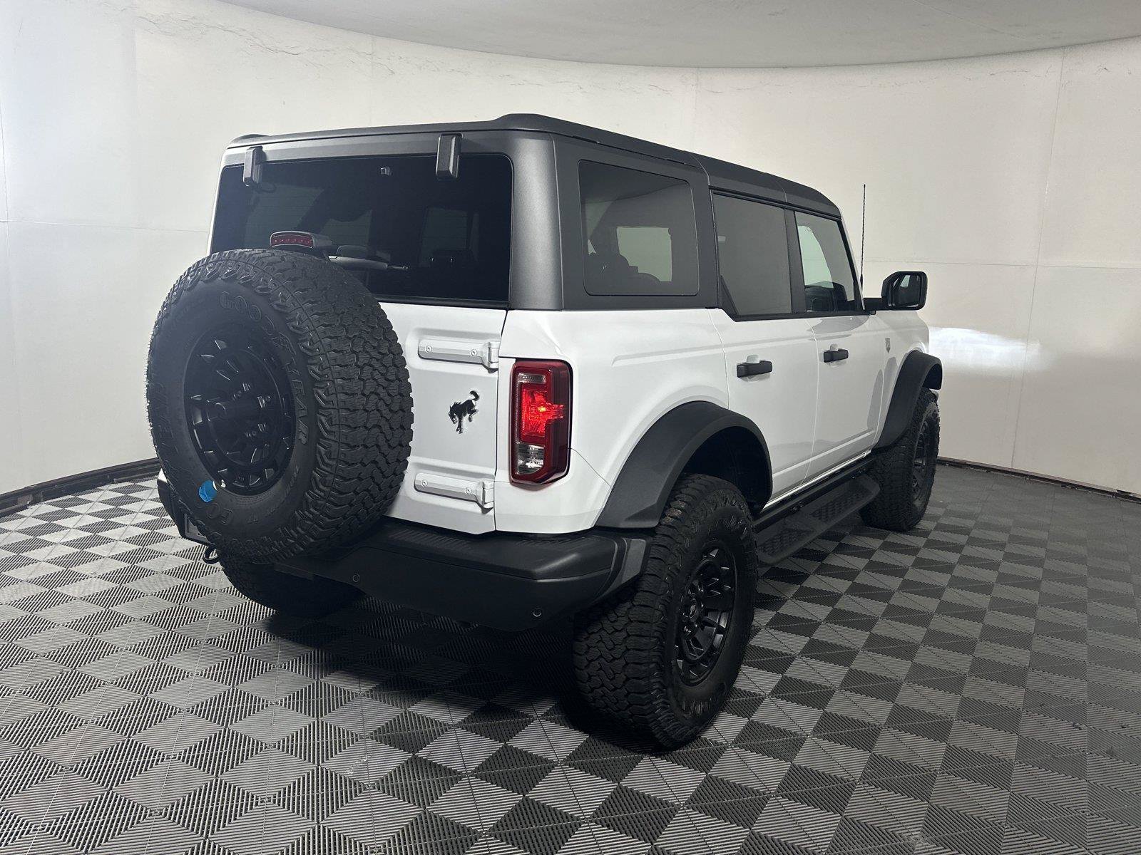 New 2026 Ford Bronco Big Bend w/ Black Diamond Package AWD/4WD image 7