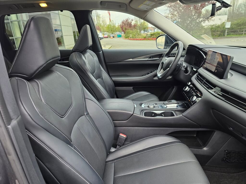 Used 2023 INFINITI QX60 Luxe w/ Cargo Package image 11