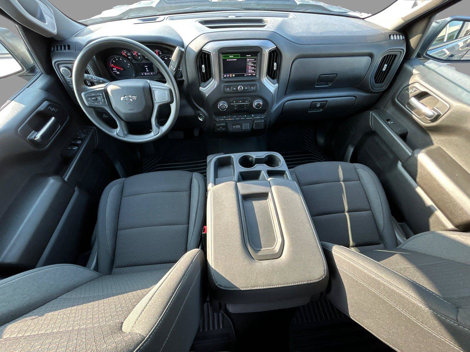 Used 2026 Chevrolet Silverado 1500 Custom Trail Boss w/ LPO, Dark Essentials Package AWD/4WD image 32