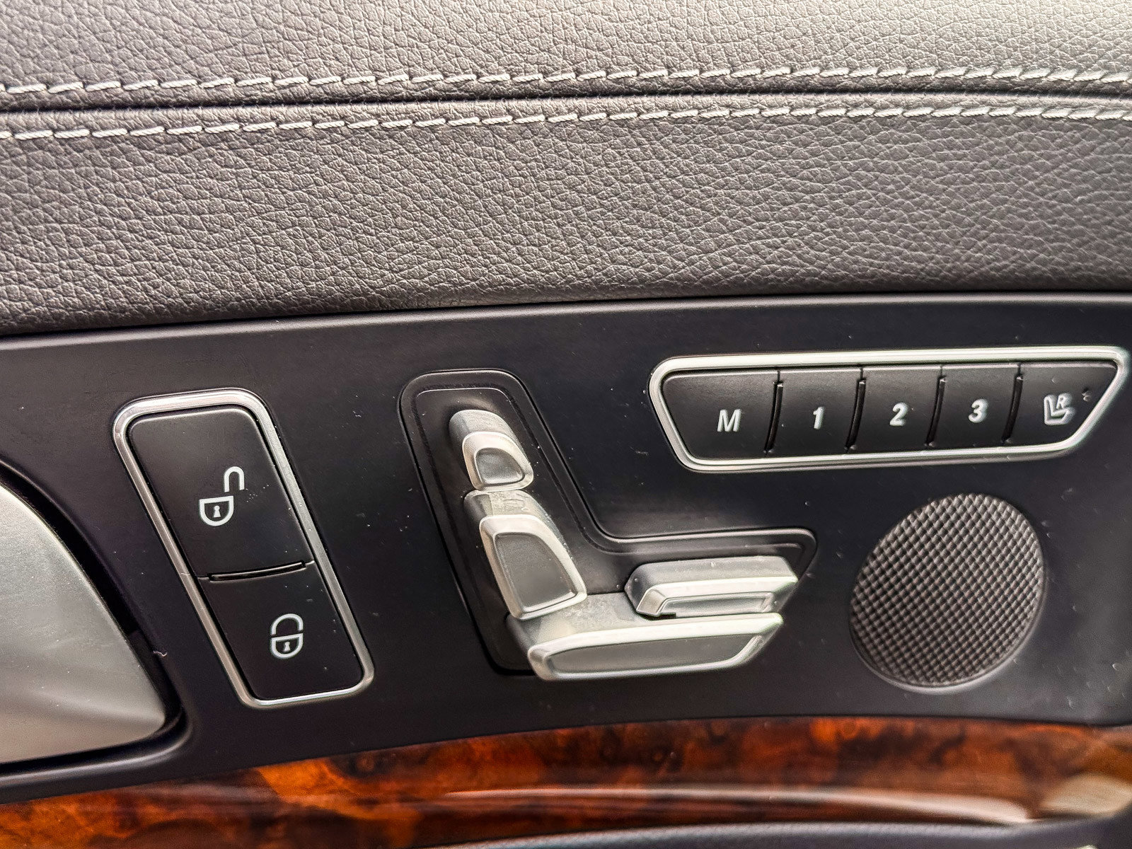 Used 2013 Mercedes-Benz SL 550 image 20