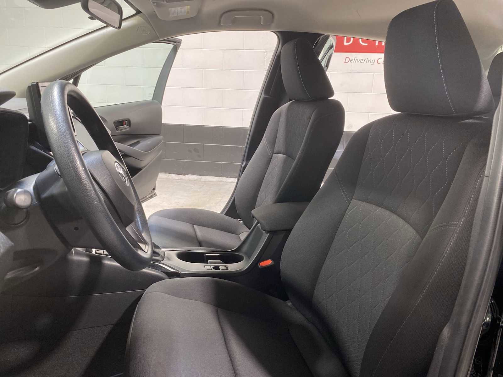 Used 2023 Toyota Corolla LE image 11