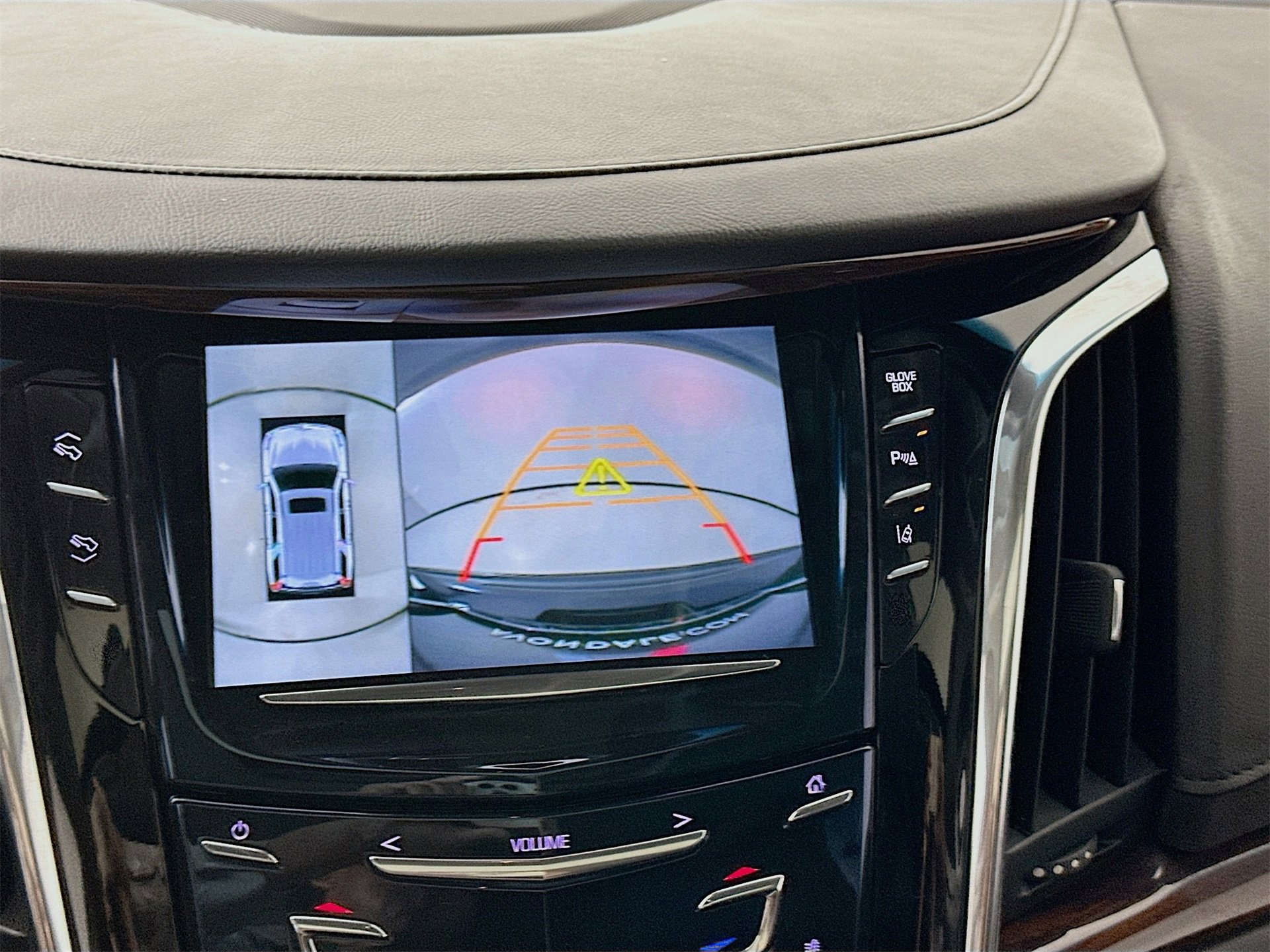 Used 2015 Cadillac Escalade Luxury image 15