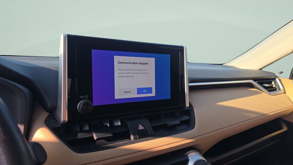 Used 2023 Toyota RAV4 LE AWD/4WD image 14