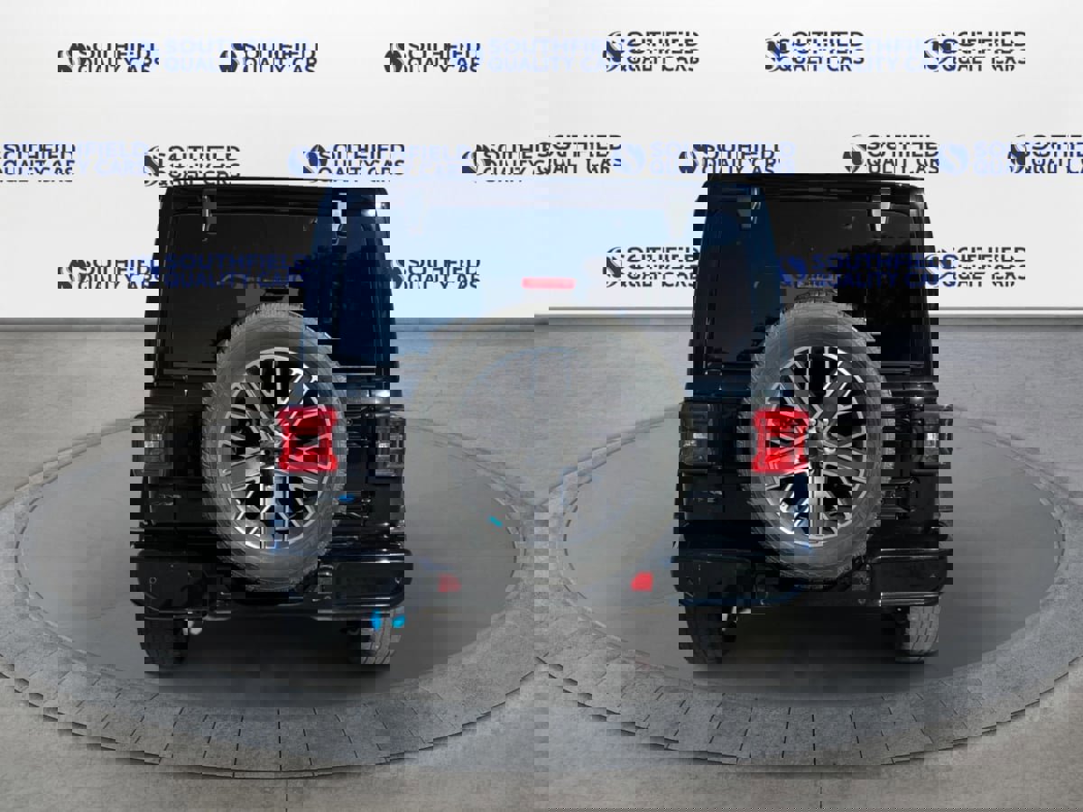 Used 2022 Jeep Wrangler Unlimited Sahara image 5