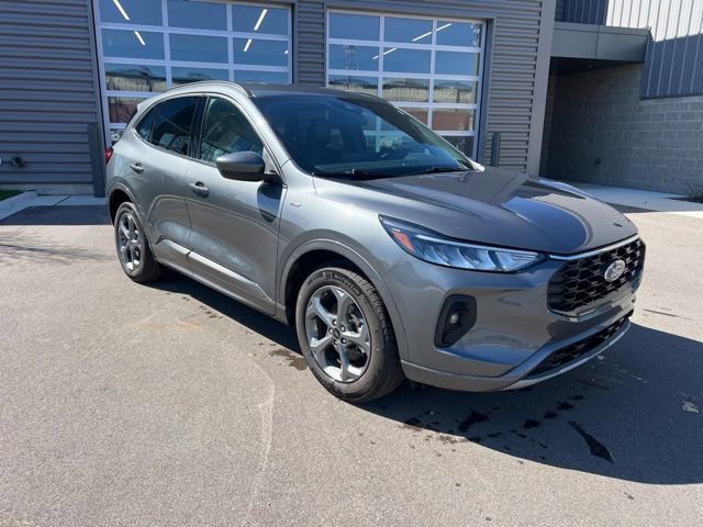 Used 2024 Ford Escape ST-Line Select w/ Tech Pack #1 AWD/4WD image 3