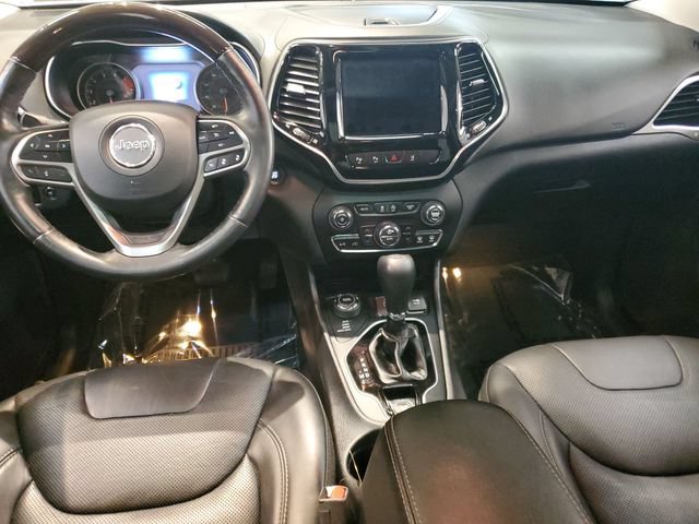 Used 2019 Jeep Cherokee Overland w/ Technology Group AWD/4WD image 13