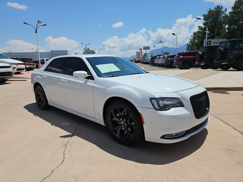 Certified 2023 Chrysler 300 S RWD image 5