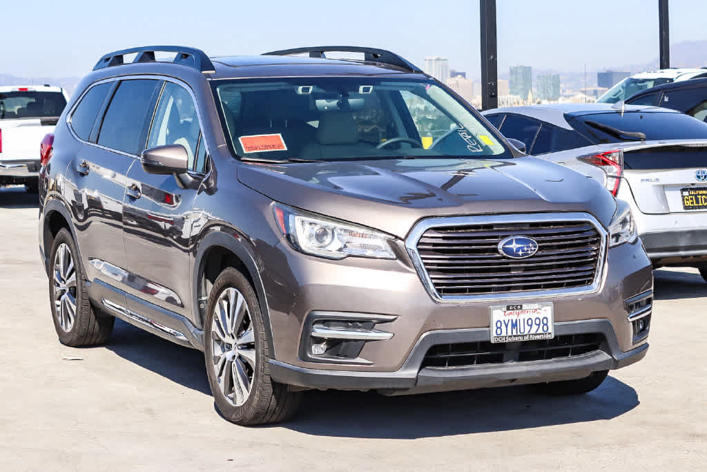 Used 2021 Subaru Ascent Limited w/ Technology Package AWD/4WD image 3
