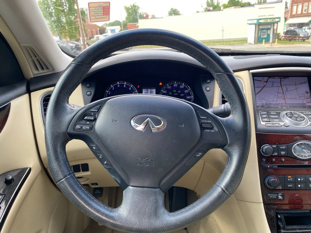 Used 2016 INFINITI QX50 2WD w/ Deluxe Touring Package image 11