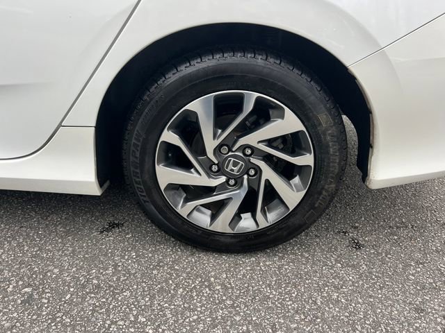 Used 2018 Honda Civic EX image 29