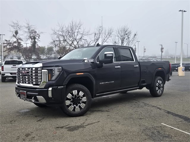 New 2026 GMC Sierra 3500 Denali w/ Denali Reserve Package image 8