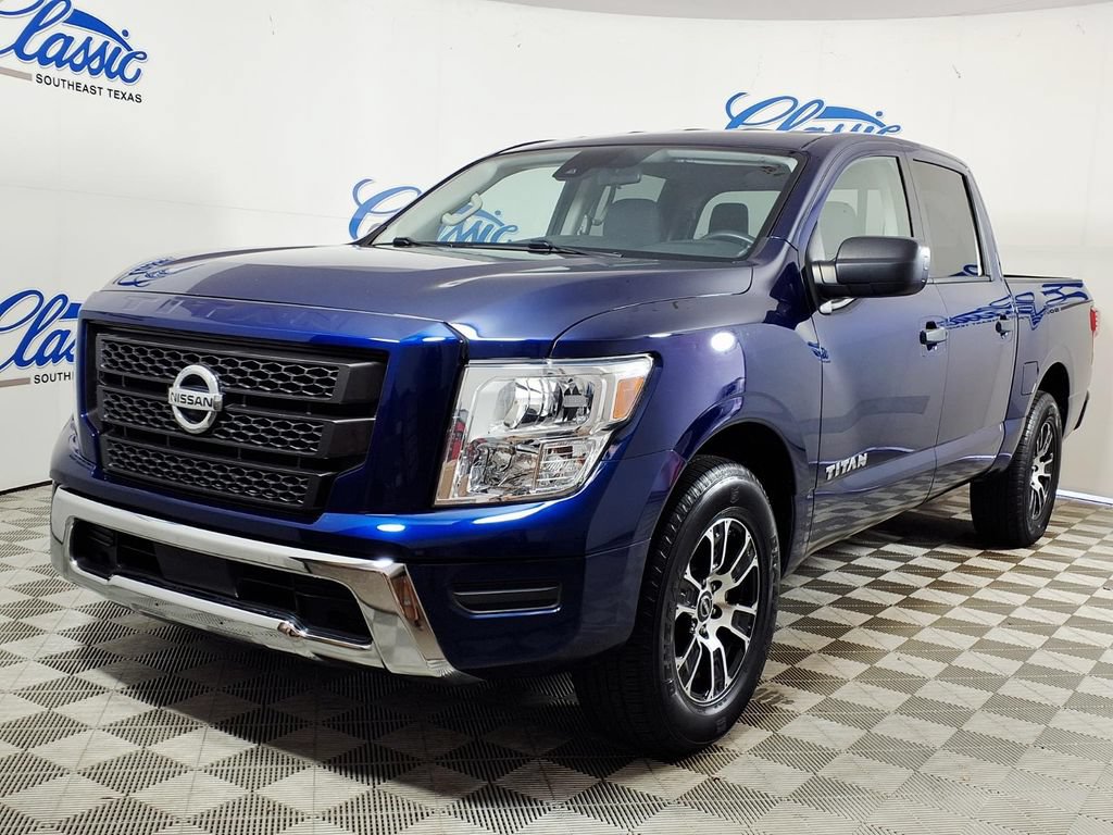 Used 2023 Nissan Titan SV RWD image 6