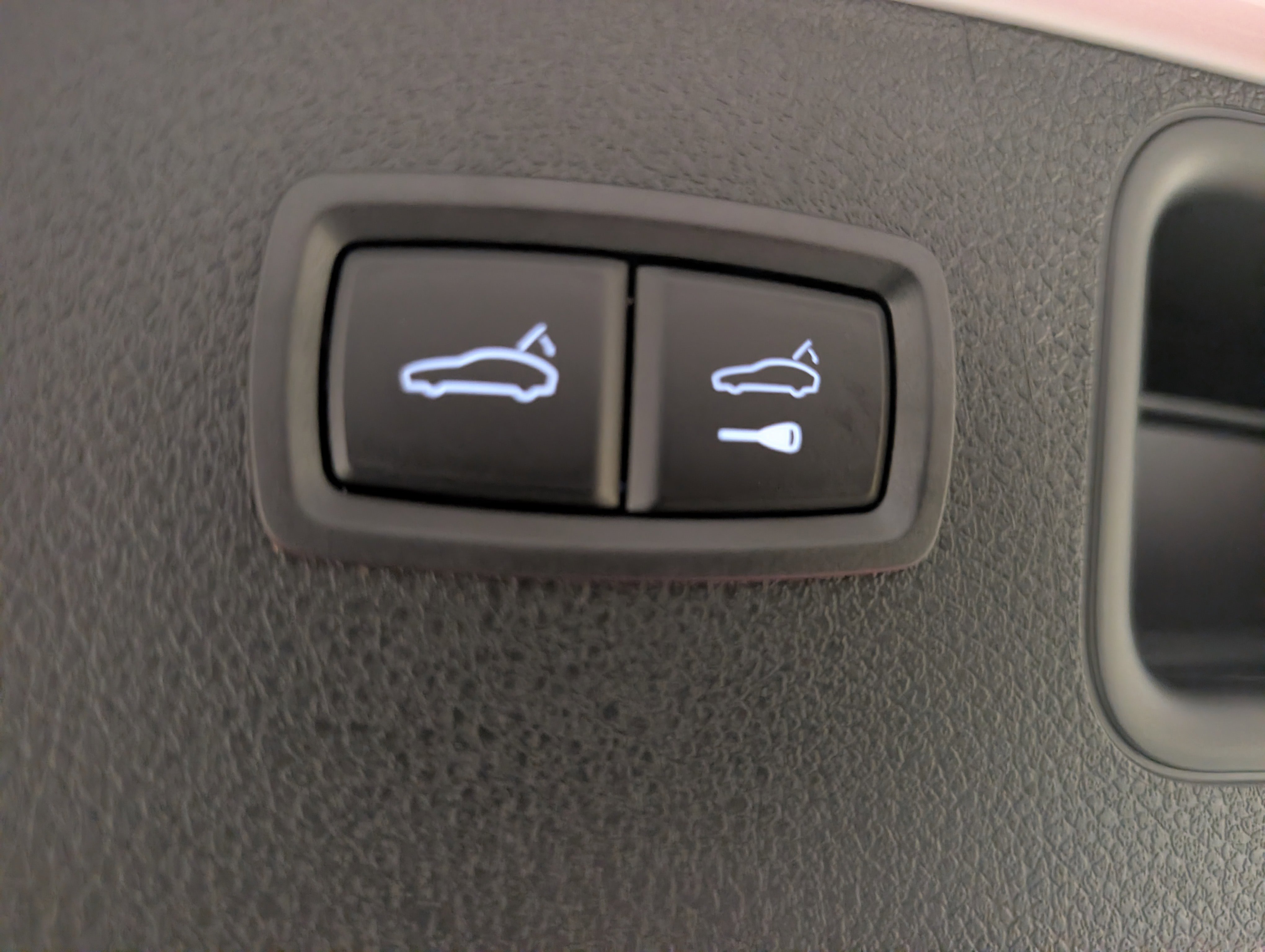 Certified 2025 Porsche Macan image 26