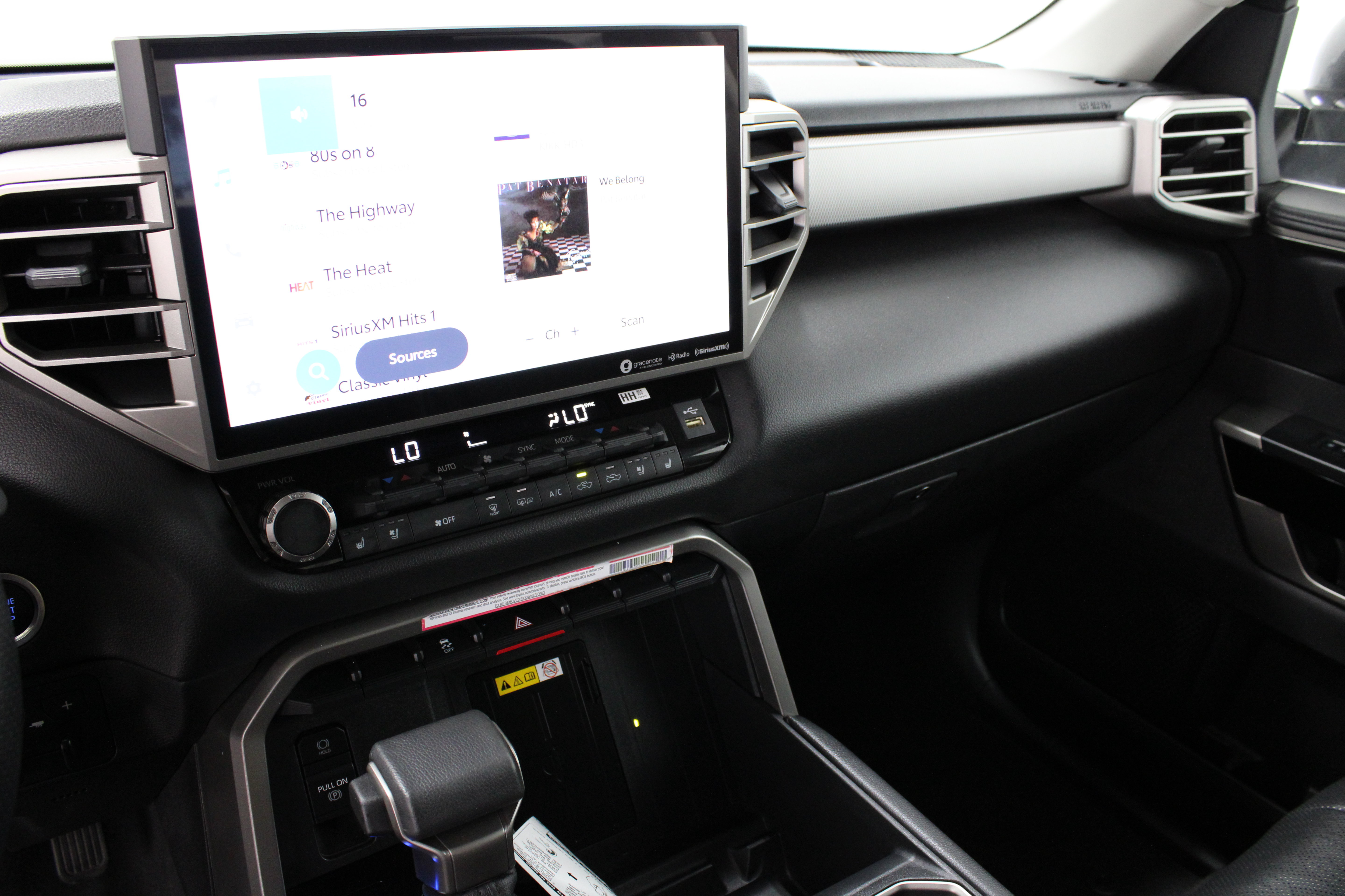 Used 2024 Toyota Tundra Limited w/ Power Package AWD/4WD image 17