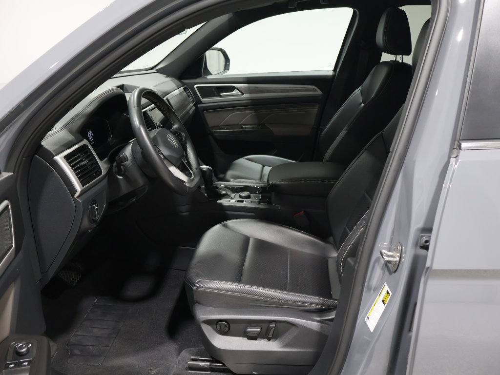 Used 2022 Volkswagen Atlas Cross Sport SE AWD/4WD image 8