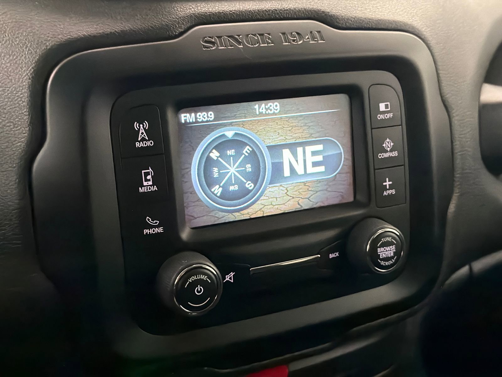 Used 2017 Jeep Renegade Altitude image 24