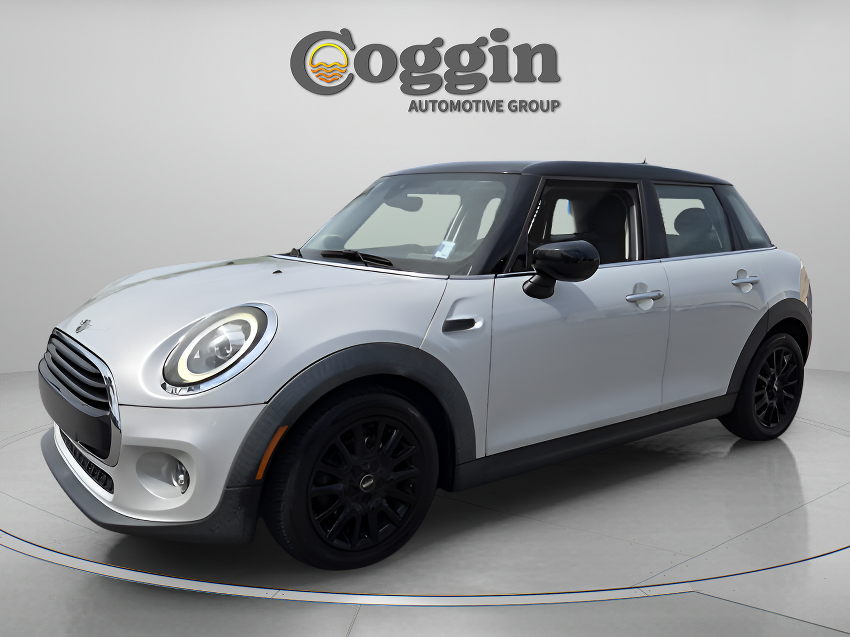 Used 2021 MINI Cooper 4-Door Hardtop w/ 6.5" Touchscreen Package