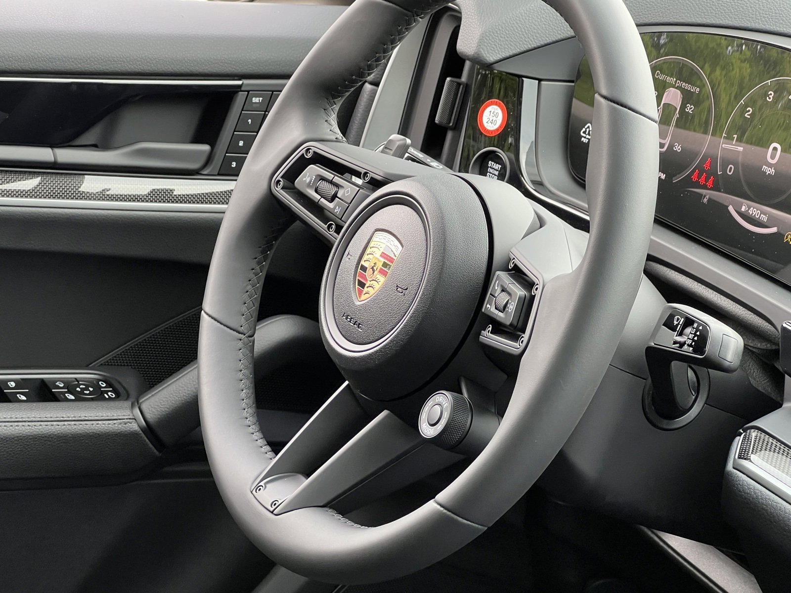 New 2026 Porsche Cayenne Coupe image 33