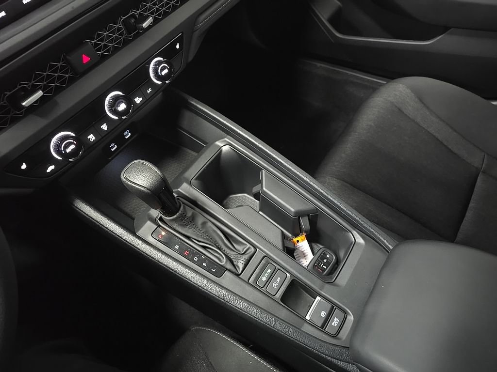 Used 2023 Honda Accord EX image 28