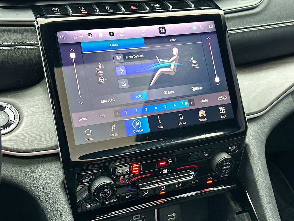 Used 2022 Jeep Grand Cherokee L Limited image 14