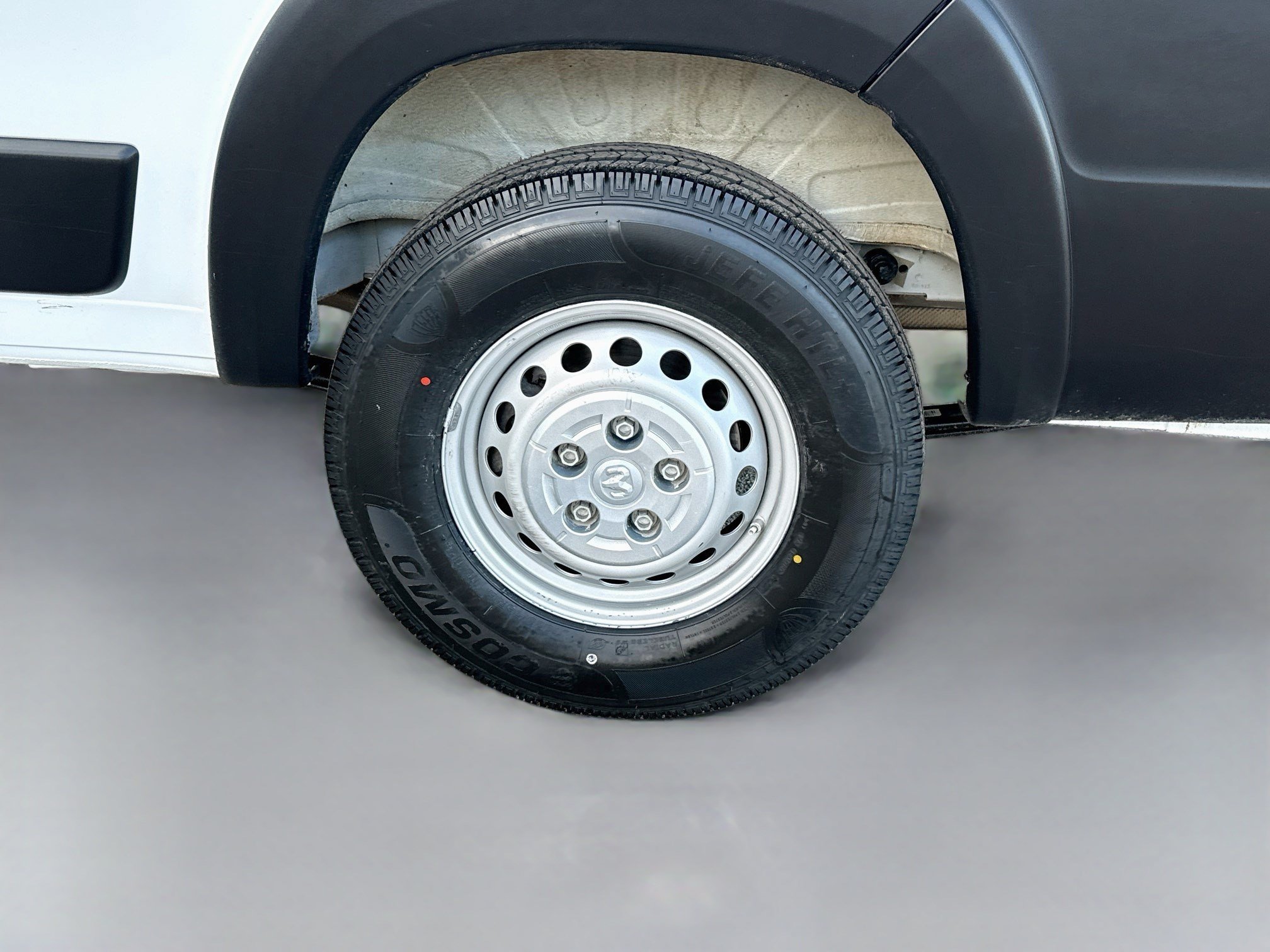 Used 2025 RAM ProMaster 2500 w/ Convenience Group FWD image 17