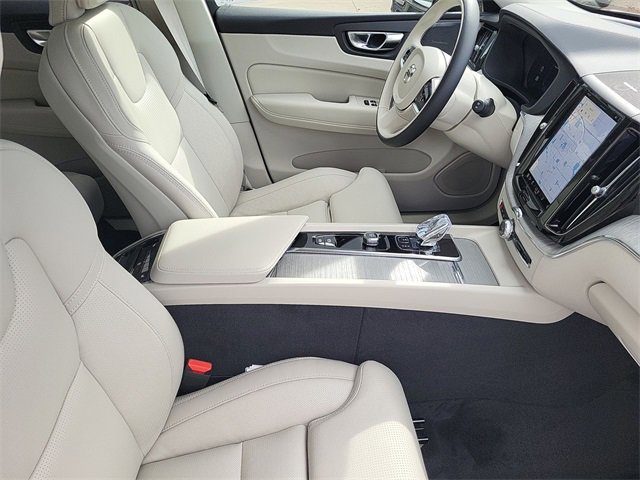 Used 2025 Volvo XC60 B5 Ultra w/ Protection Package Premier image 17