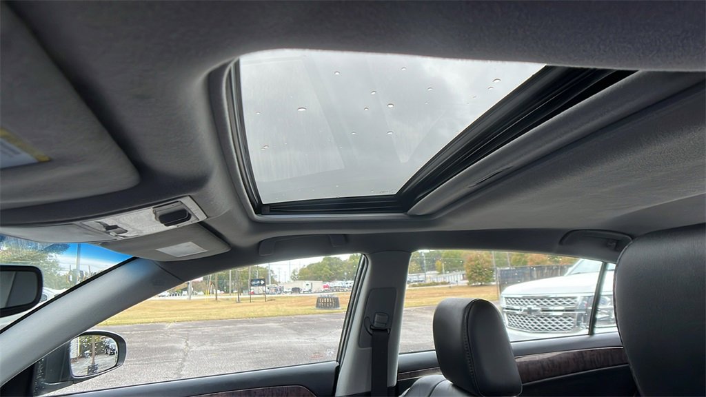 Used 2012 Toyota Avalon image 16