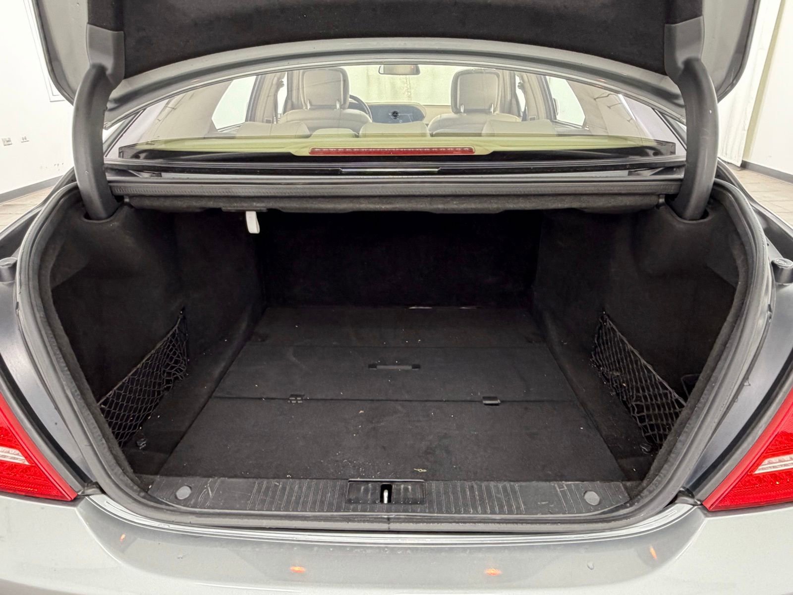Used 2011 Mercedes-Benz S 550 4MATIC image 40