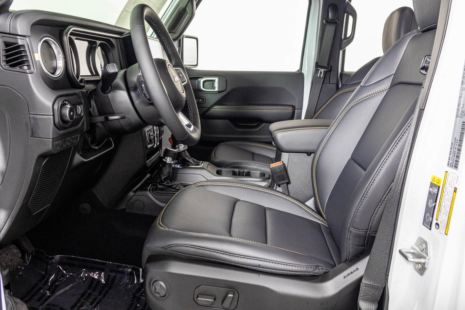 New 2027 Jeep Wrangler Unlimited Sahara AWD/4WD image 23