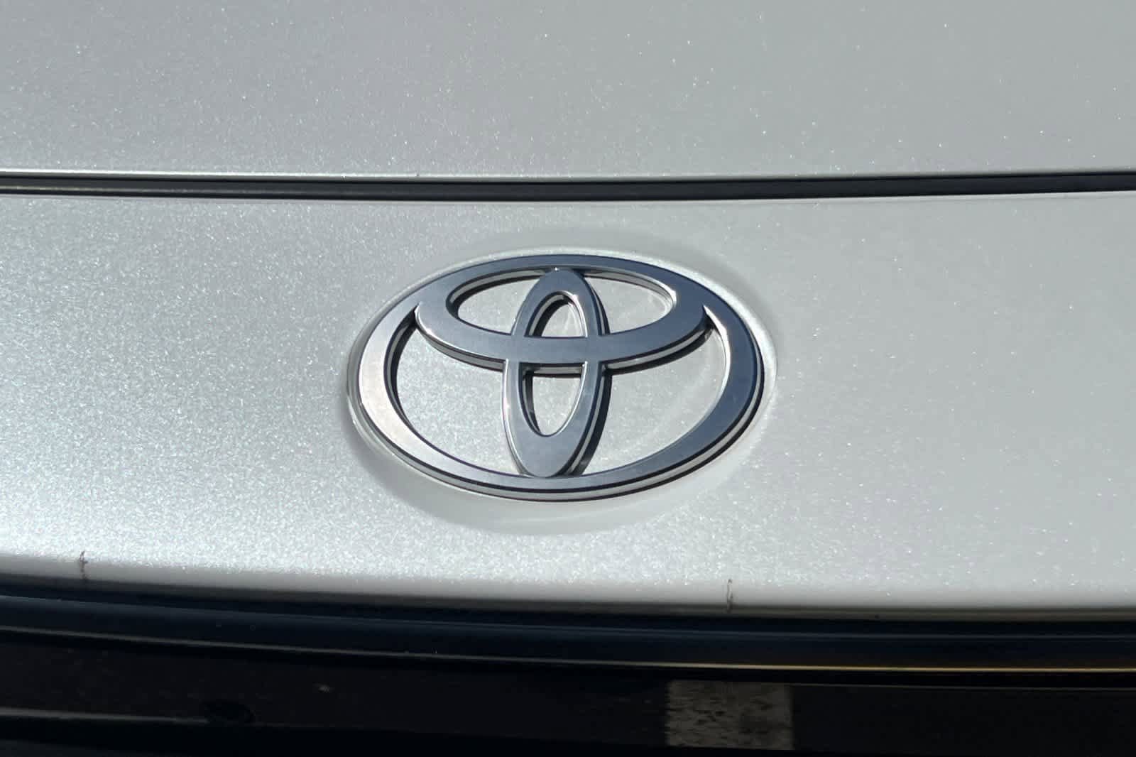 Used 2023 Toyota bZ4X AWD w/ Weather Package image 13